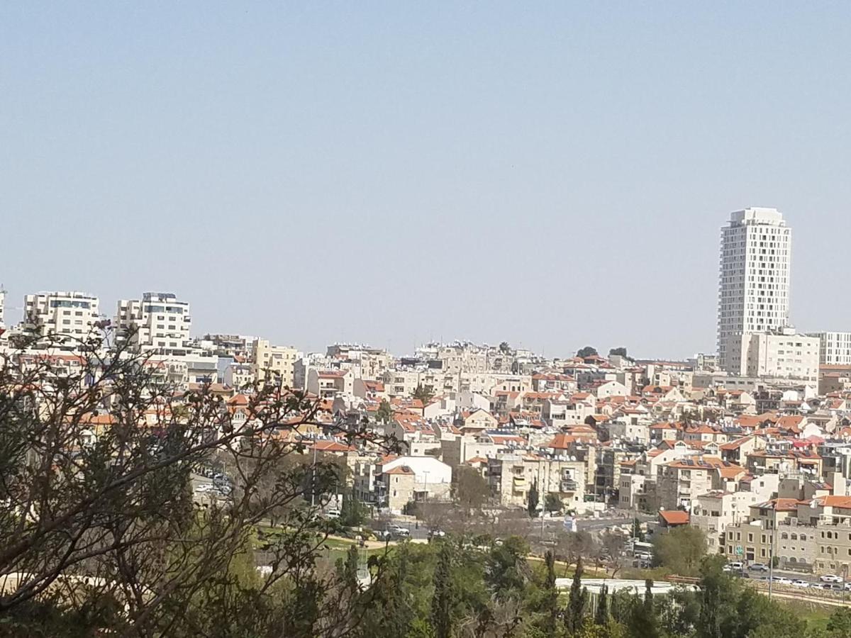 Spring Apartment Bahar Nissim Jerusalem Exterior photo